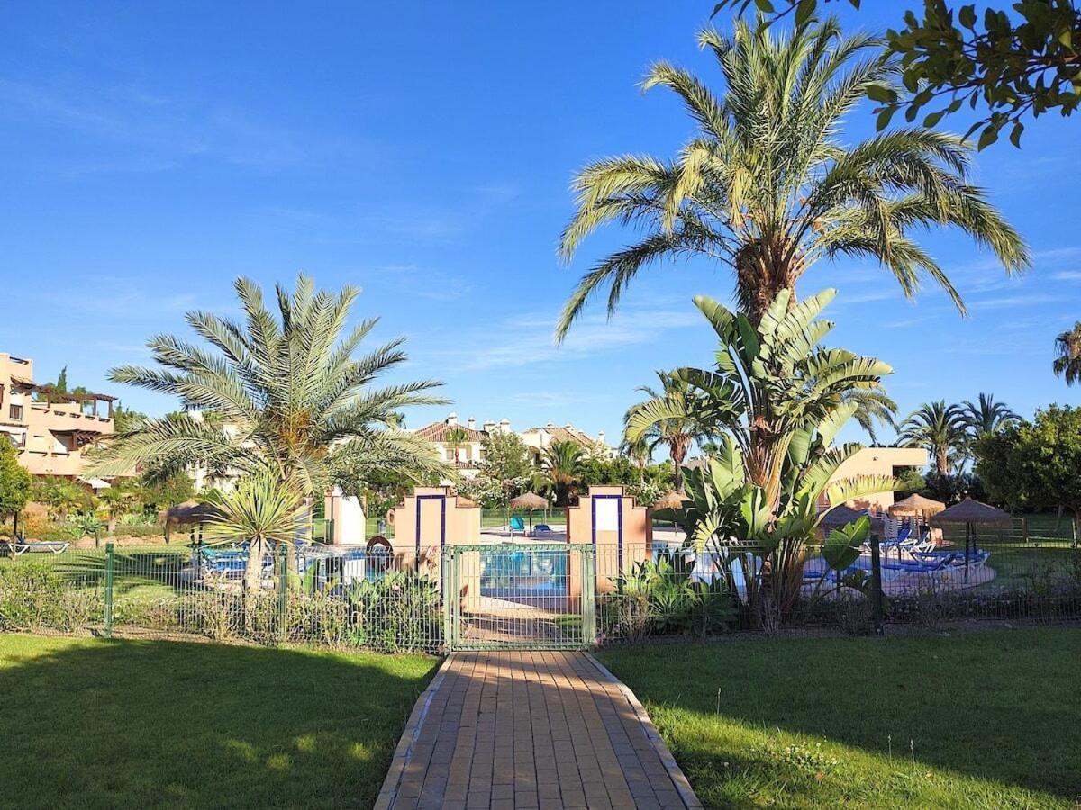 Casares Del Sol Apartment Ngoại thất bức ảnh