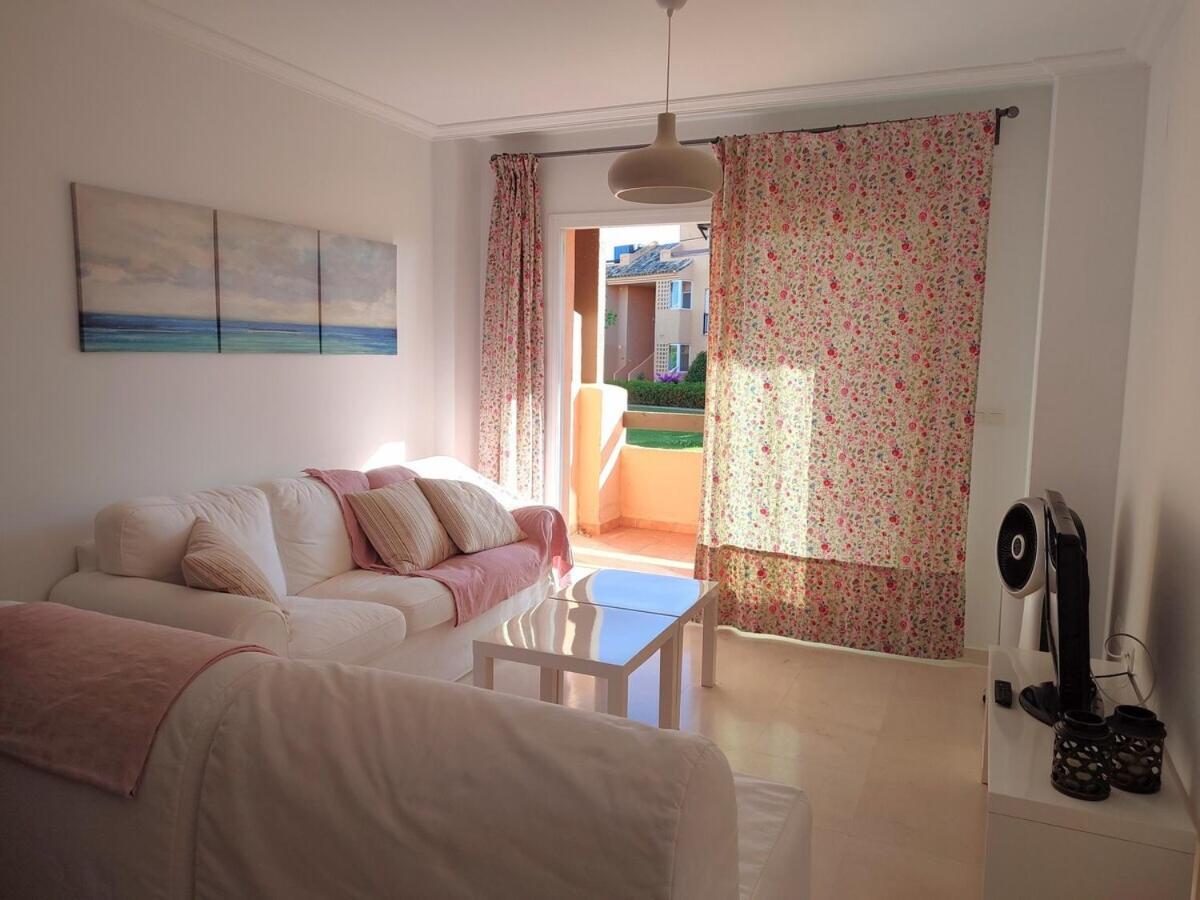 Casares Del Sol Apartment Ngoại thất bức ảnh
